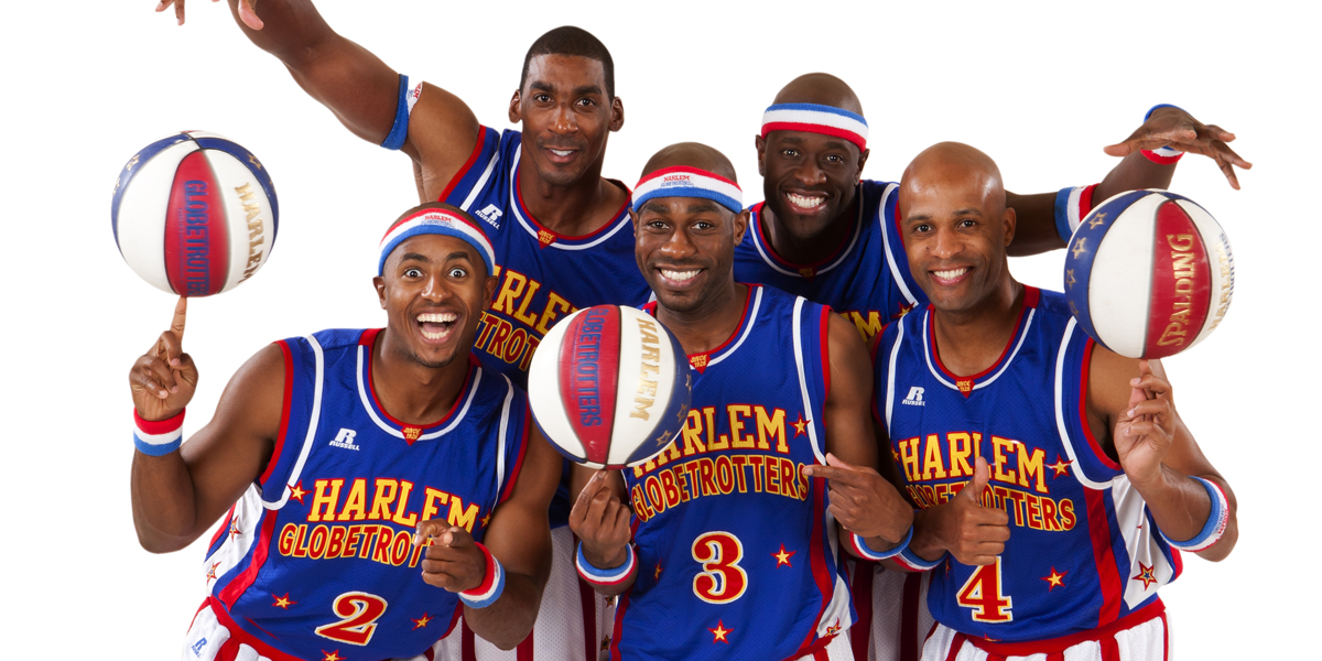 Harlem hookups. Harlem Globetrotters игроки. Harlem Globetrotters баскетболист. Гарлем глобтроттерс состав. Harlem Globetrotters 3.