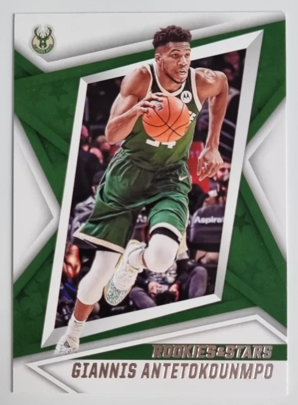 2021-22 Panini Chronicles #123 Giannis Antetokounmpo/Rookies and Stars