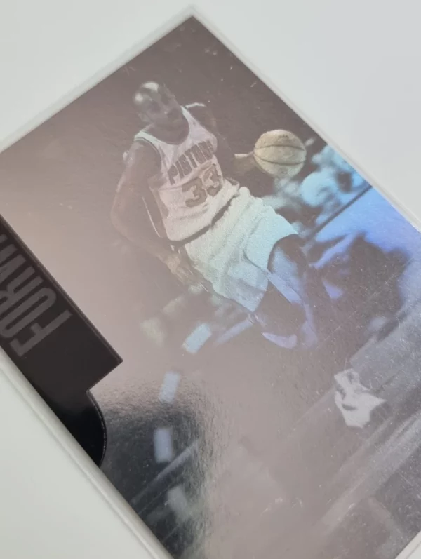 1995-96 Collector's Choice International Special Edition Holograms #H3 Grant Hill – Image 3