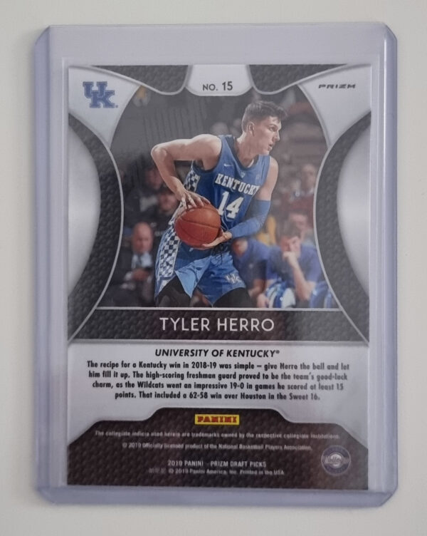 2019-20 Panini Prizm Draft Picks Prizms Red #15 Tyler Herro – Image 2