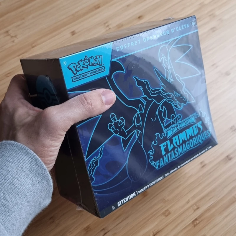 2025 Pokémon ME02 Flammes Fantasmagoriques – Coffret Dresseur d'élite (ETB) – Image 14